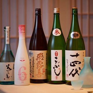 High-quality sake carefully selected from all over Japan. Recommended pairings