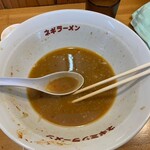 Ramen Shopputsubaki - ネギ味噌ラーメン８５０円中盛100円