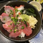 魚亥子 - カンパチ、柳ダコ、マグロ