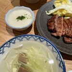 Aji No Gyuu Tan Kisuke - 特切り厚焼定食(3枚6切)(無料で麦飯大盛り)