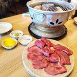 Sumibiyakiniku Nikuno Takumi Hiuchi - 上タン塩等