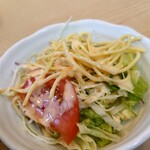 Sushidokoro Sushiken - サラダ
                      パスタ入り。カレー風味のサラダ。