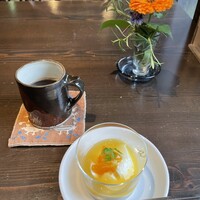 和くら - アフターは奥のテーブル席で。