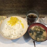 Tonkatsu Santa - ご飯、味噌汁、漬物