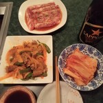 Namusan En - 牛スジ煮込みとキムチとカルビ