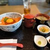 Minori Ando Kafe - 鮭親子丼