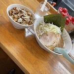 ラーメン 三太 - 