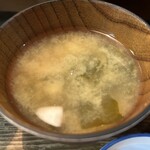 Shinzushi - 味噌汁