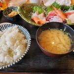 カニと海鮮丼 かじま - 