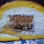 チョコレートショップ 博多の石畳 - 石畳ロール（プレーン）断面