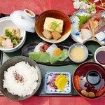 Hinoya - 近江定食・・・1,800円（税別） ※ただし11月は、別メニューとなります。
      