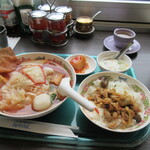 タイ国料理 ゲウチャイ - イエンターフォー+ガパオガーイ