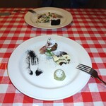 OSTERIA NAKANO - ドルチェの盛り合わせ　りんごのタルト、ティラミス、キゥイのシャーベット　別料金だけどここのは美味しいからマストです