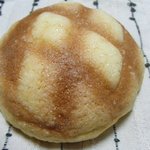 Gurimu Warudo - 石窯サクサクメロンパン　１２０円