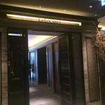 ラ・ロカンダ - これがお店のエントランス。