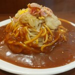 スパゲッティハウス シェフ - たっぷりソースにこんもり盛られたスパ(^^)