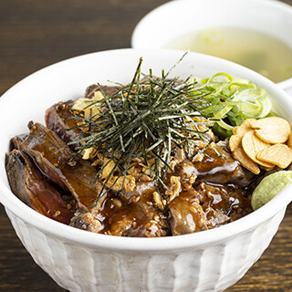 Satisfy your carnal desires and stomach ◎Gatsun! and meaty “Steak bowl”