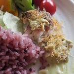 キッチン ブルー グローブ - ポワレをカット