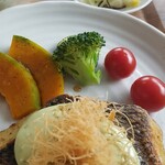 キッチン ブルー グローブ - 備え付け野菜のアップ