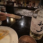 バー＆レストラン クエルクス - ウィスキーの種類も豊富