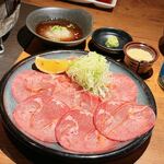 Sumibiyakiniku Takenouchi - 