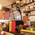 ゴーディーズ  - 店内