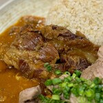 吉田カレー  - 豚ハーフ