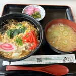 コマ展望台レストラン - つくば鶏親子丼