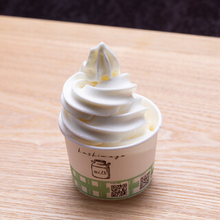 오코페 소프트 아이스크림 ◆ 홋카이도의 목장에서 구입하는 원유를 사용