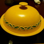 なかむら - 2014年2月　蓋つきで出て来たのは～こちらの名物、2品目！！