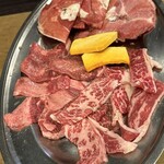 焼肉 三四郎 - 