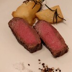 空と海の十字路 - ◎五島牛モモ肉の香草ロースト