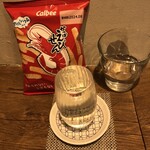 麹町いづみや しろ - 栄光富士 愛山 純米大吟醸無ろ過生原酒、カルビーかっぱえびせん