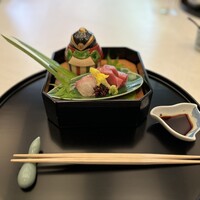 正月屋吉兆 新宿伊勢丹 - 端午の節句飾りの刺身など