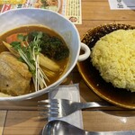 スープカレー トムトムキキル - 