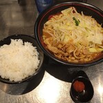 麺創研 紅 - みそらーめん　ライス中　辛みそ