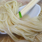 Ichimentei - 「とんこつラーメン」ストレートの細麺（カタメン）