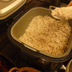 阿古屋茶屋 - 食感と香ばしさが最高の十六穀米