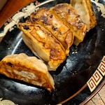 金澤濃厚中華そば 神仙 - 焼き餃子