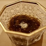 鮨 やすみつ - 石川 岩もずく