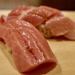 鮨 やすみつ - 中トロ 大トロ