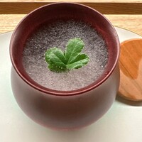 祇園 さゝ木 - 北寄貝　ミル貝　うるい　スナップエンドウ　ライムの泡