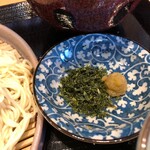 麺屋 鶏ノ湯 - 味変用の柚子胡椒と青海苔！