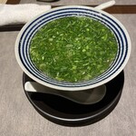 ON the TABLE CHINESE - 