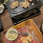 肉とチーズバルGRILL屋 - 