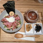 Ochaduke onigiri yamamotoyama - ローストビーフ茶漬け　1,500円