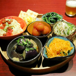 Koedo Kawagoe Fuurin Sakaba - 風鈴酒場名物！野菜のおばんざい７種