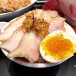 函館麺厨房 あじさい - ・具材をライスにオンしてセルフミニ丼