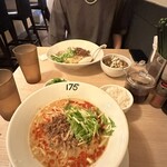 175°DENO担担麺 - 