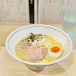TSUMUGI - らぁ麺 紬　鶏白湯（950円税込）